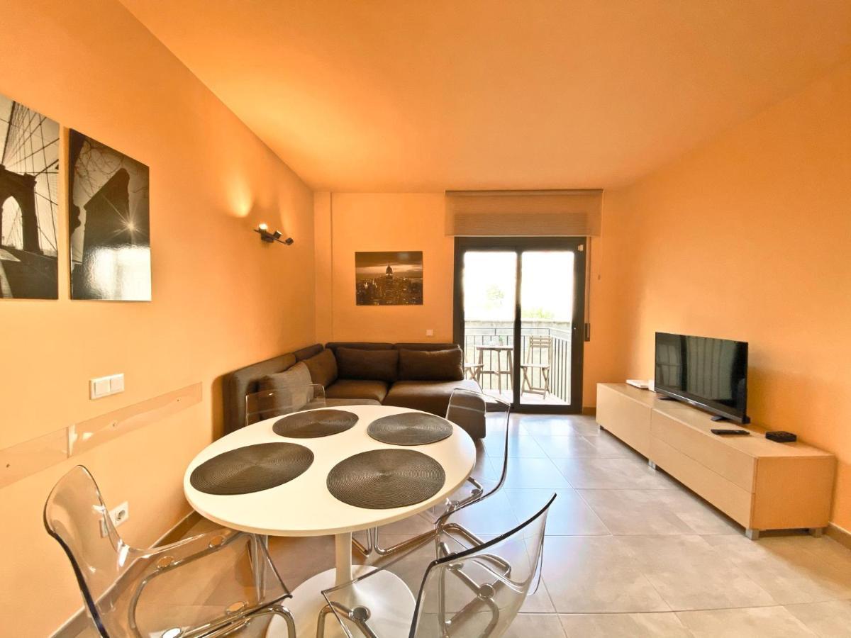 Urban Manresa-City Center Apartment With Balcony 外观 照片